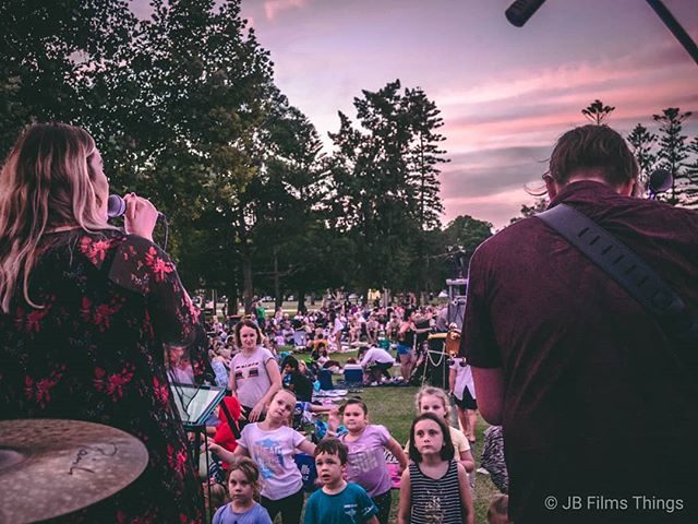 Adrianna Mac live at a function venue